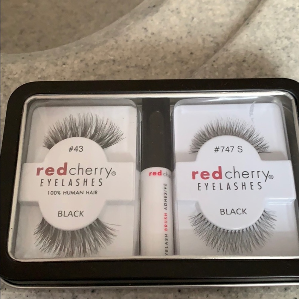 Fake eyelashes